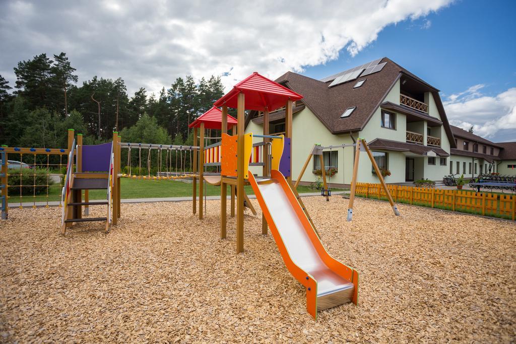 Hotel Irbeni Brivkalni Exteriér fotografie